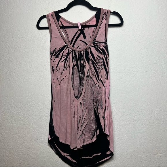 Tom K Nguyen Scoop Neck Open Back Detail Top - Picture 1 of 8